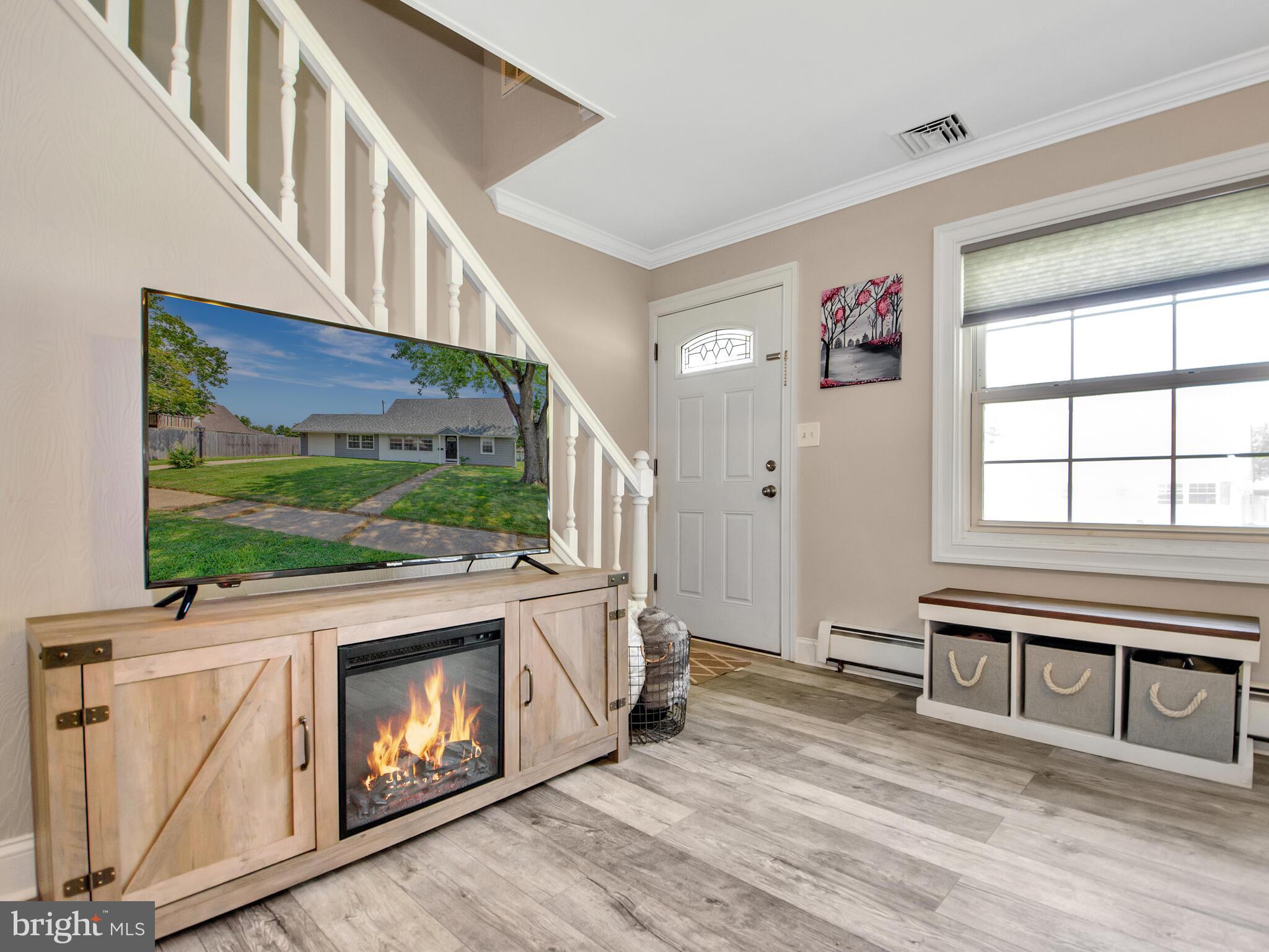 42 Umber Road Levittown, PA 19056 - Photo 5 of 19 Gallery Image 5