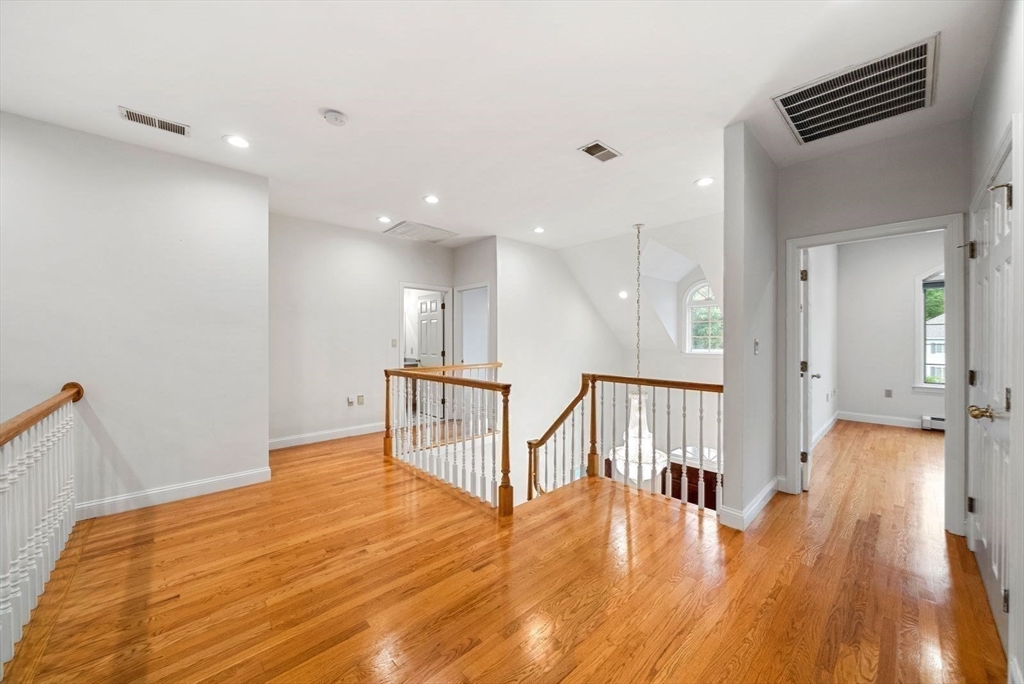 30 Page Road Weston, MA 02493 - Photo 12 of 26