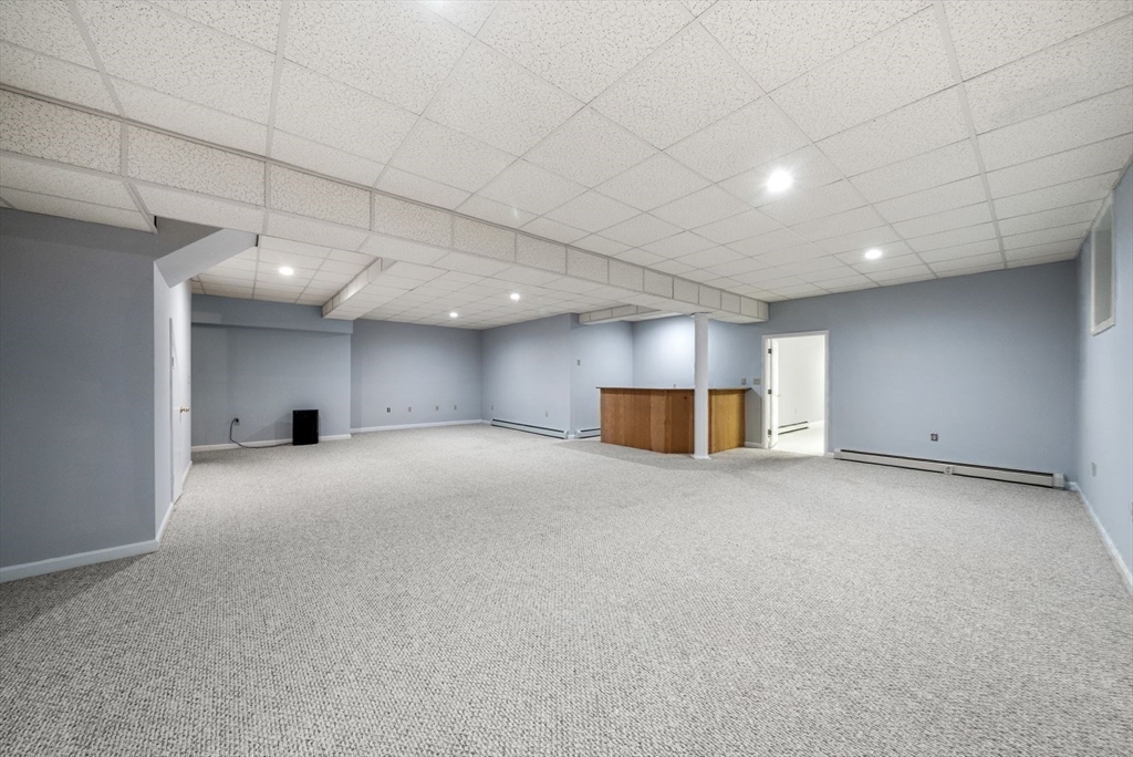 30 Page Road Weston, MA 02493 - Photo 20 of 26