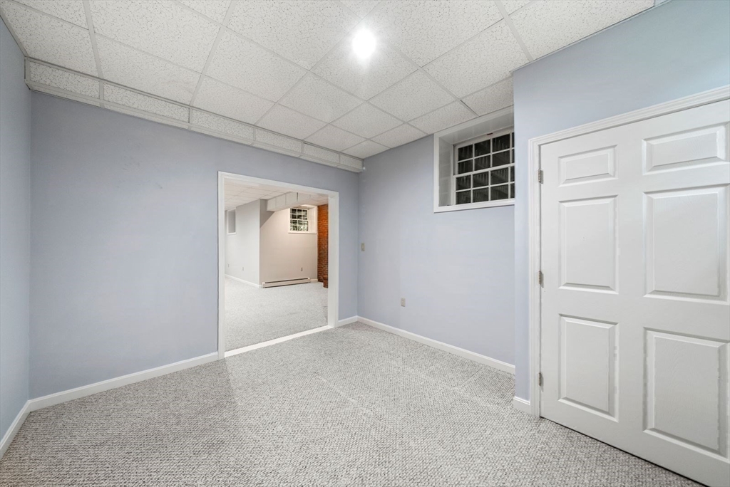 30 Page Road Weston, MA 02493 - Photo 21 of 26