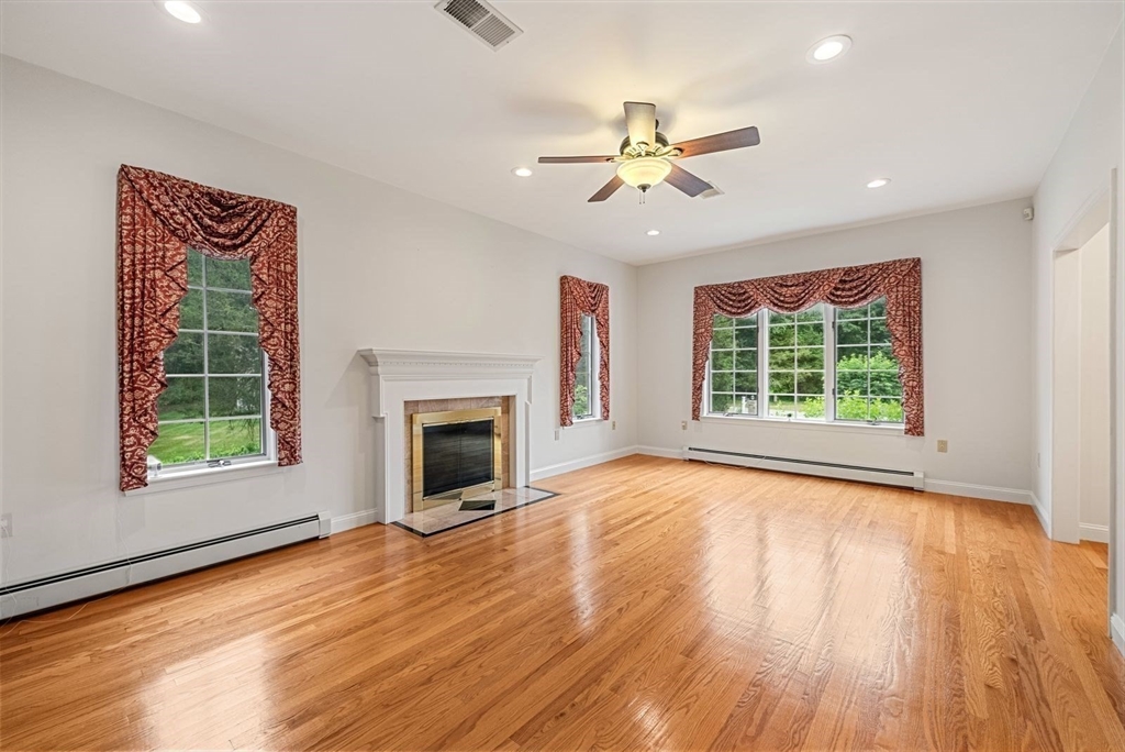 30 Page Road Weston, MA 02493 - Photo 4 of 26