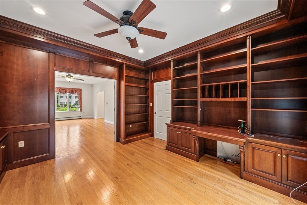 30 Page Road Weston, MA 02493 - Photo 5 of 26