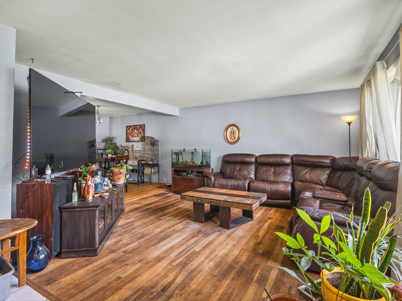 219 Walter Court Elgin, IL 60123 - Photo 4 of 36