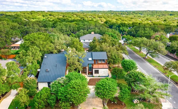 $775,000 | 201 Country Wood Drive, San Antonio, TX 78216