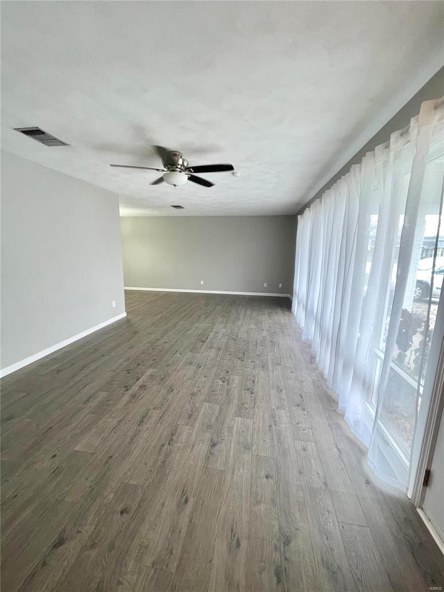 105 Sumter Drive Belleville, IL 62221 - Photo 2 of 24