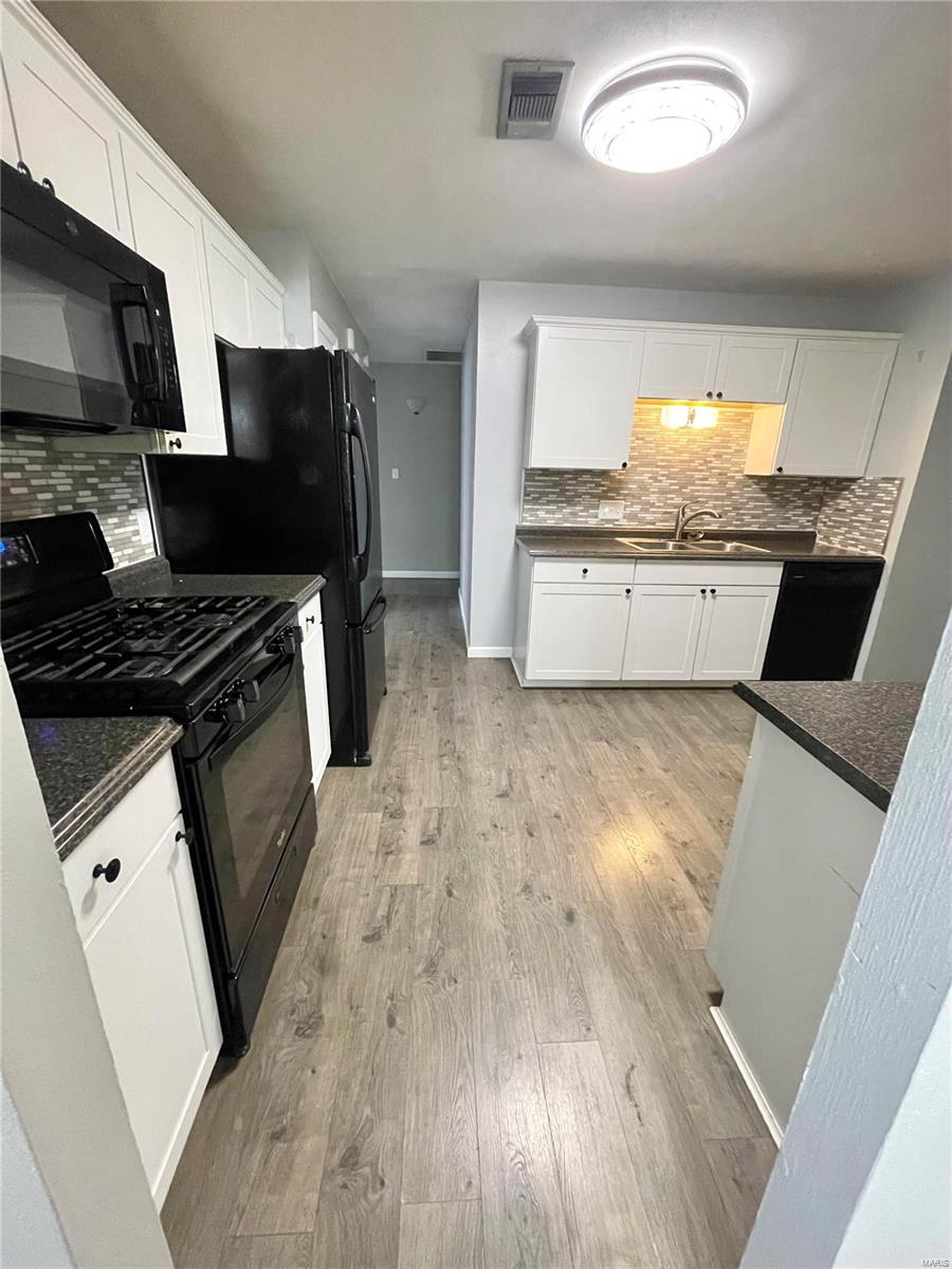 105 Sumter Drive Belleville, IL 62221 - Photo 9 of 24