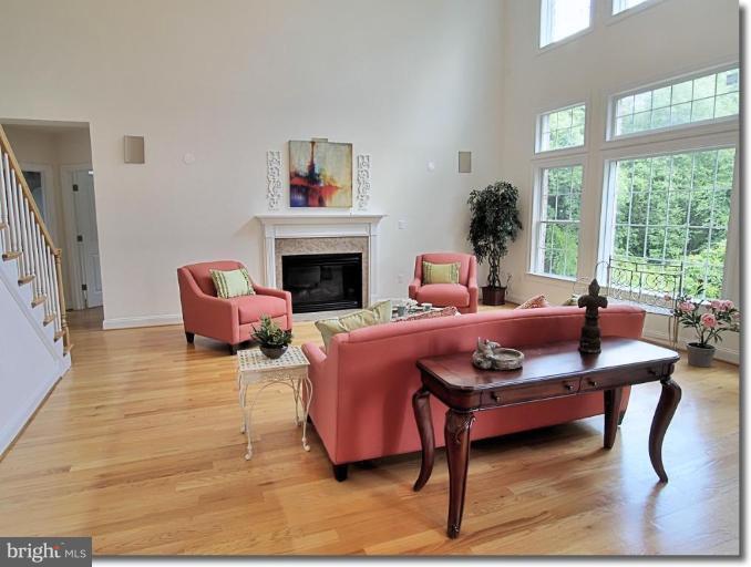 2181 Chain Bridge Road Vienna, VA 22182 - Photo 11 of 28 Family Room #2