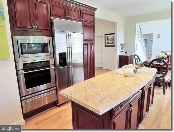 2181 Chain Bridge Road Vienna, VA 22182 - Photo 7 of 28 Kitchen #2