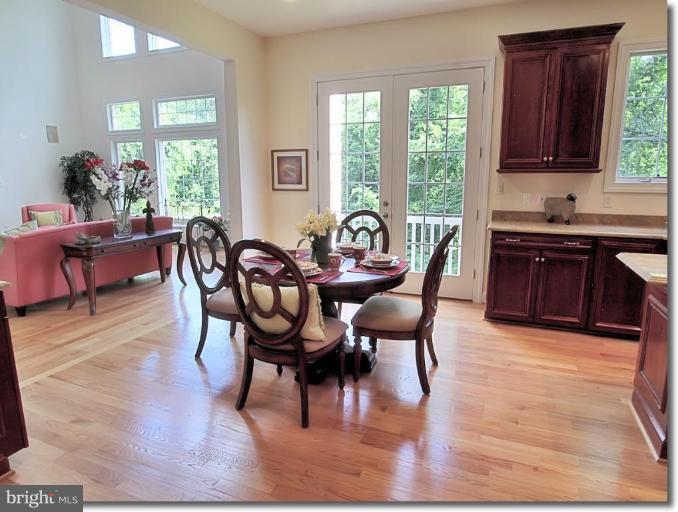 2181 Chain Bridge Road Vienna, VA 22182 - Photo 9 of 28 Breakfast Area