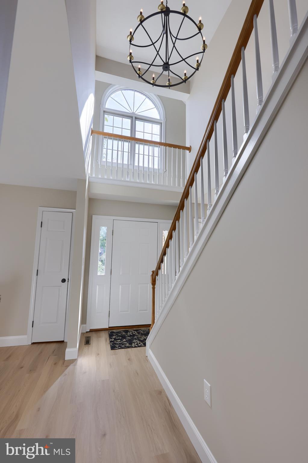 325 North Farm Drive Lititz, PA 17543 - Photo 5 of 54