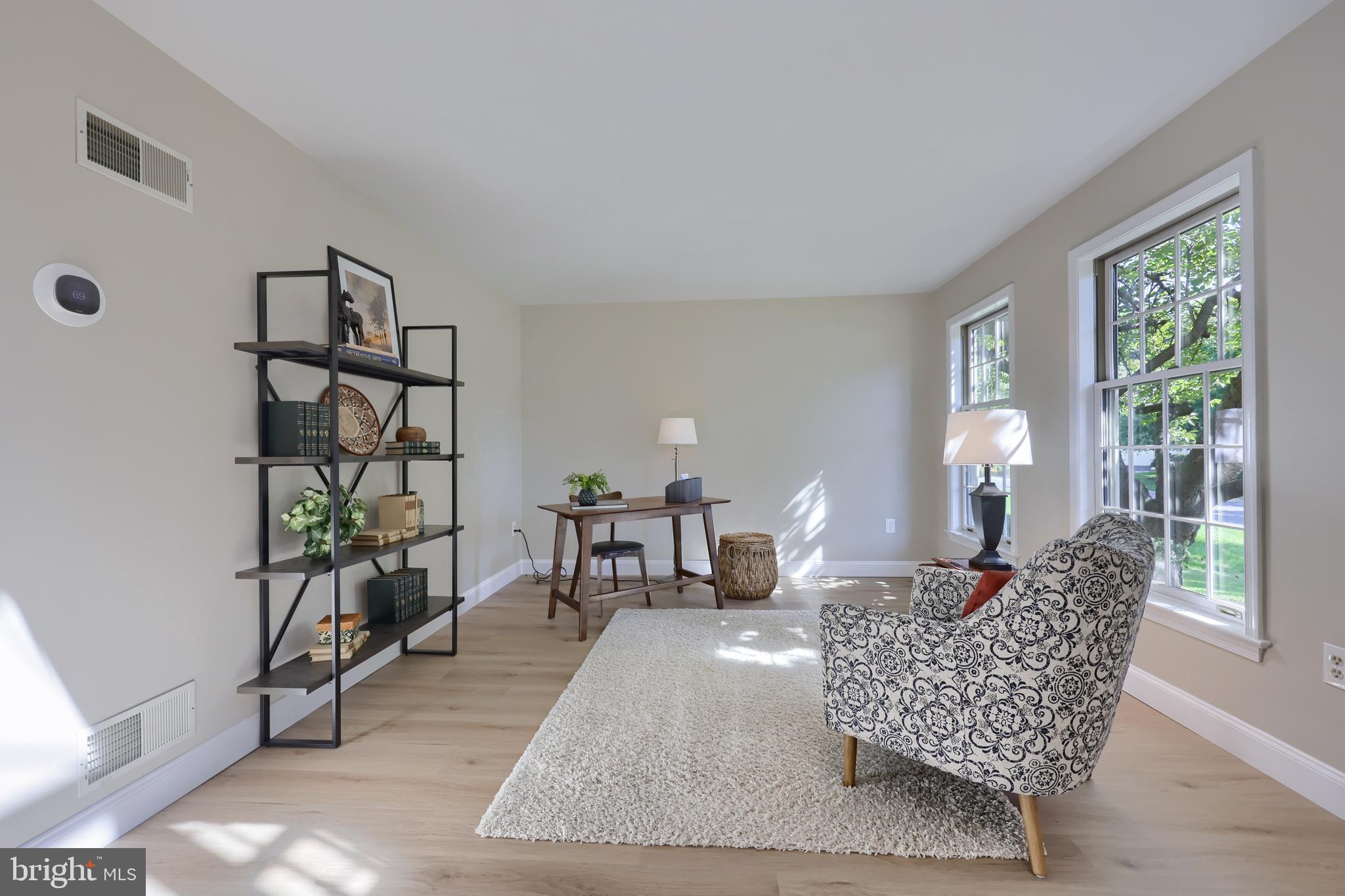 325 North Farm Drive Lititz, PA 17543 - Photo 8 of 54