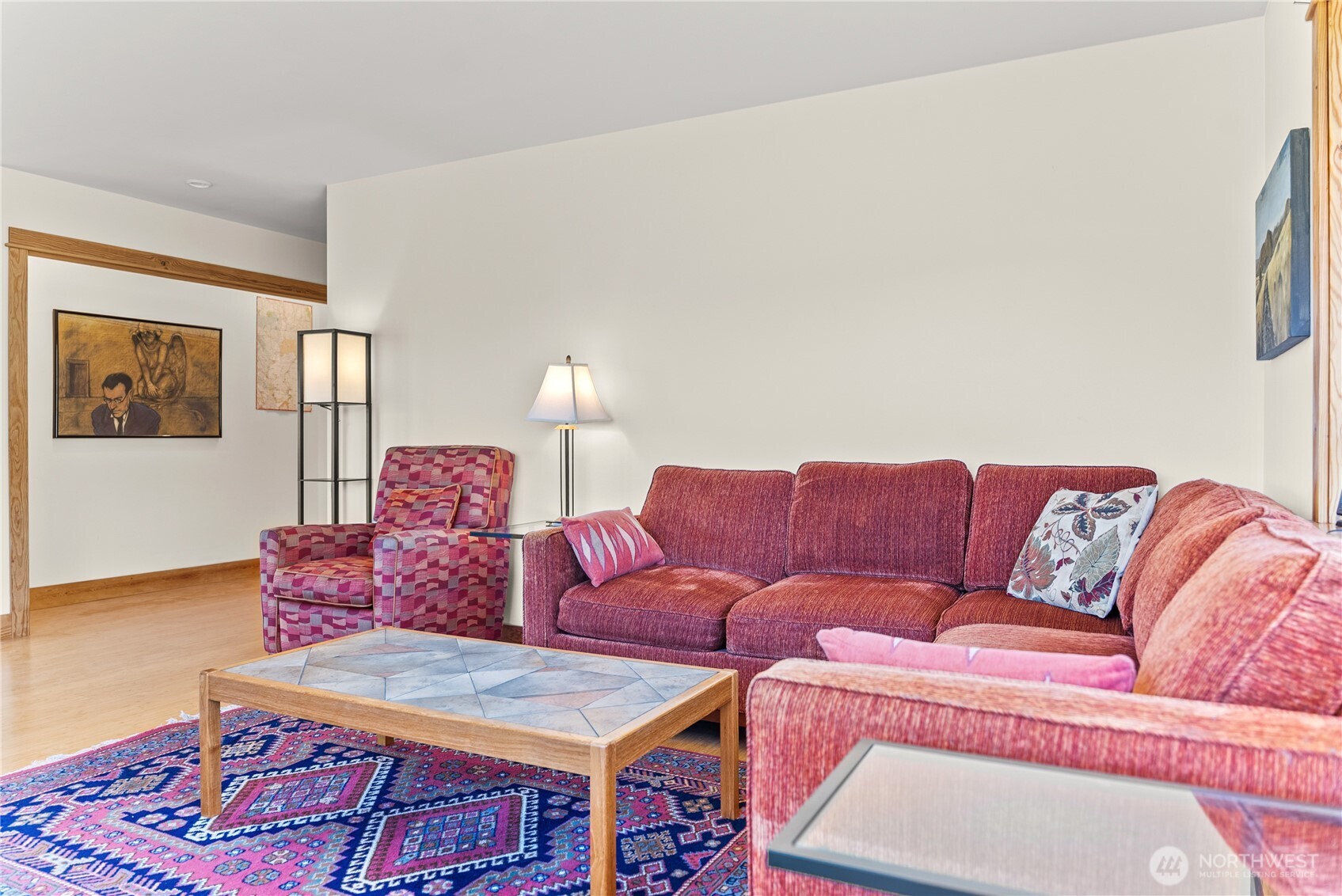 427 Rendezvous Road Winthrop, WA 98862 - Photo 12 of 40 a living room with furniture and a rug