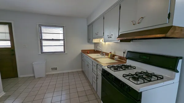 $190,000 | 1308 19th Street, Rockford, IL 61104