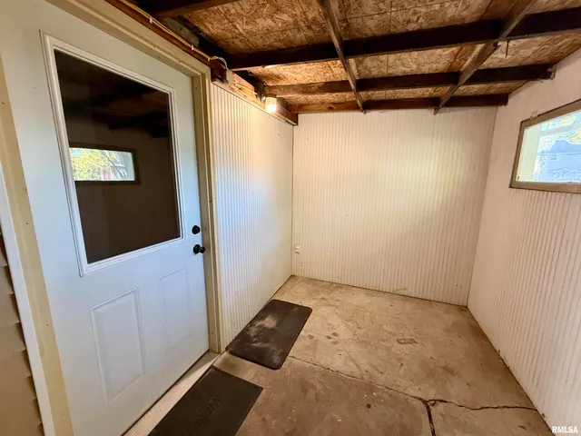 $110,000 | 443 Fifer Street, Galesburg, IL 61401