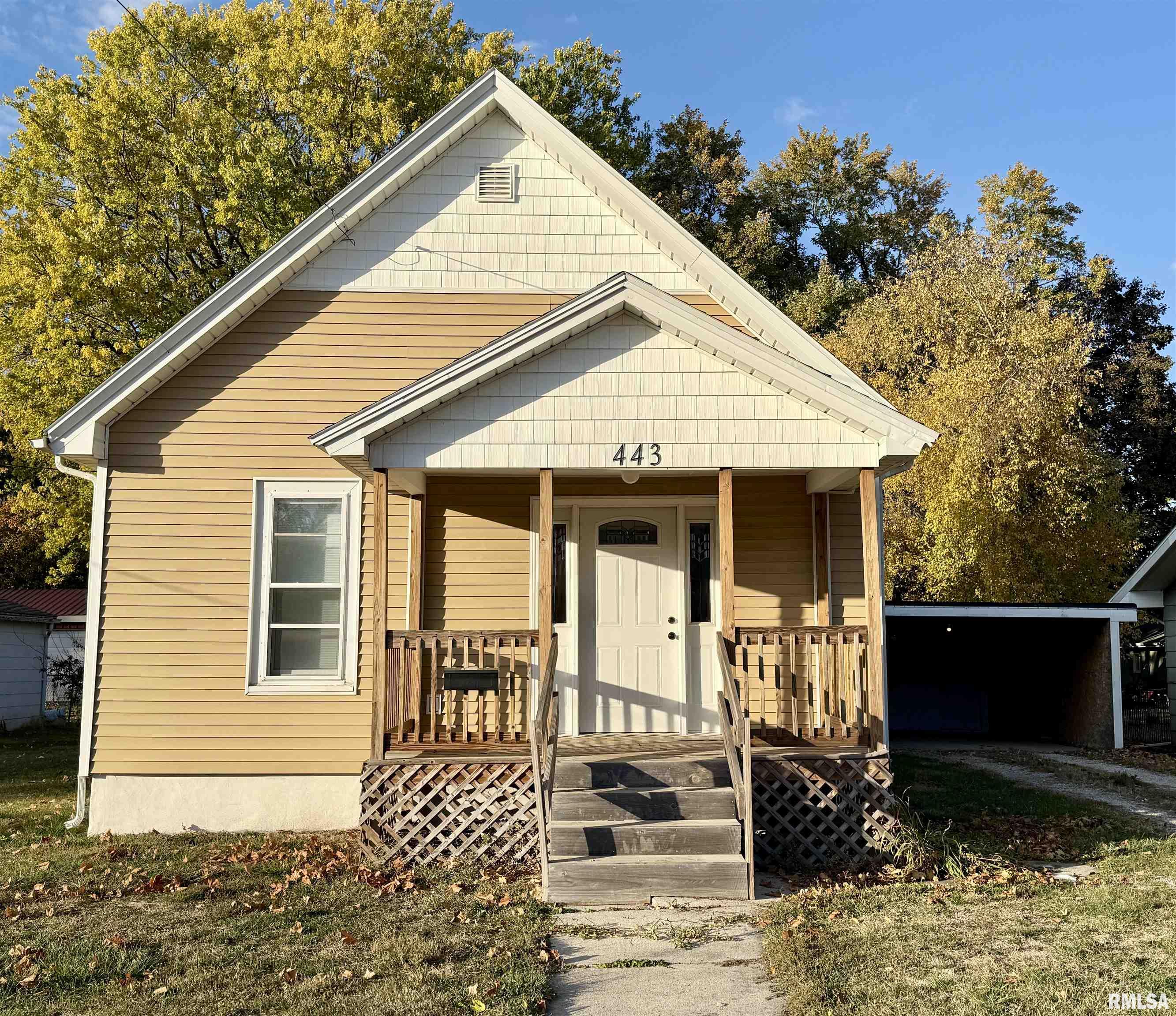 443 Fifer Street Galesburg, IL 61401 - Photo 3 of 27