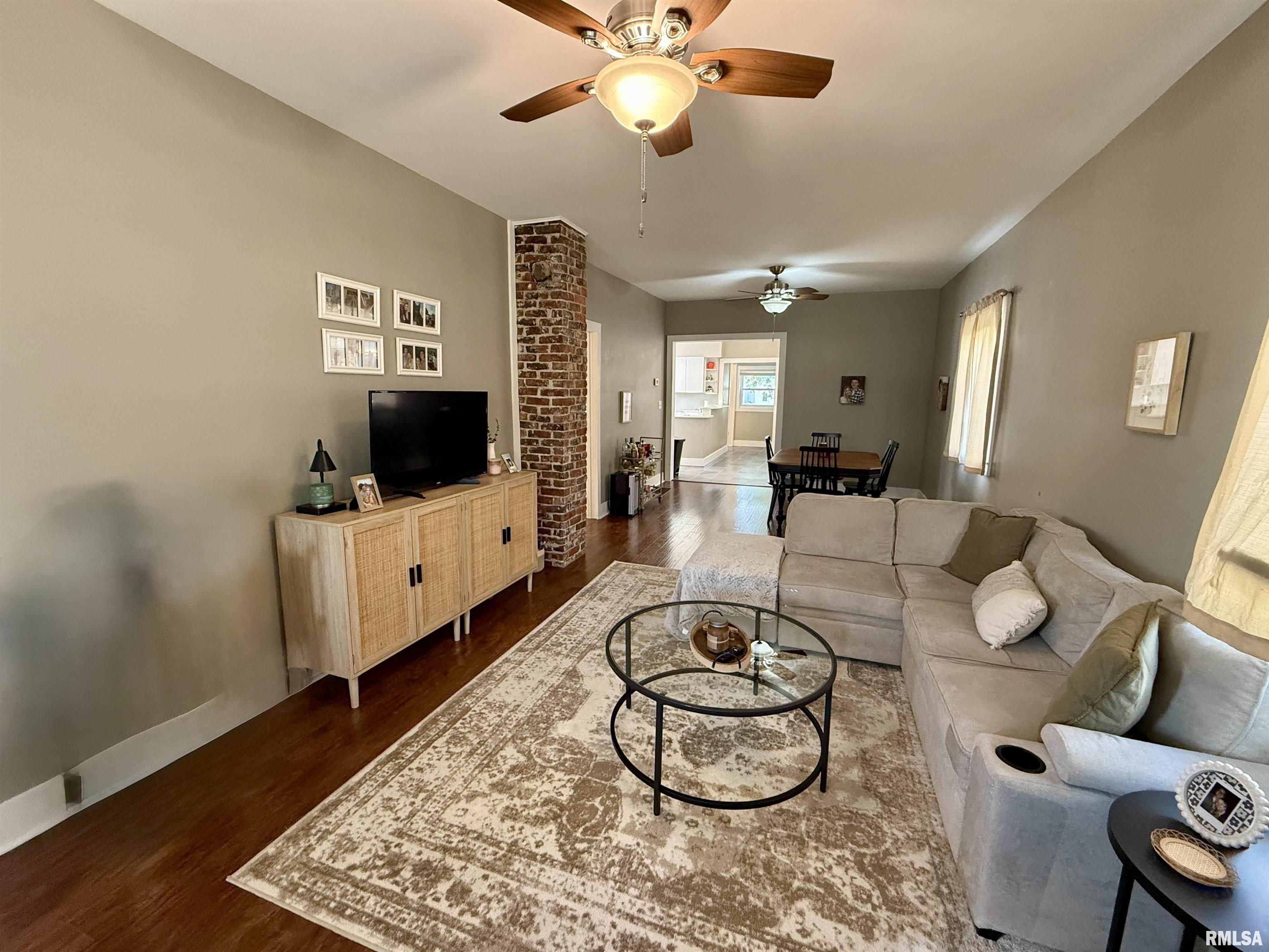 443 Fifer Street Galesburg, IL 61401 - Photo 5 of 27