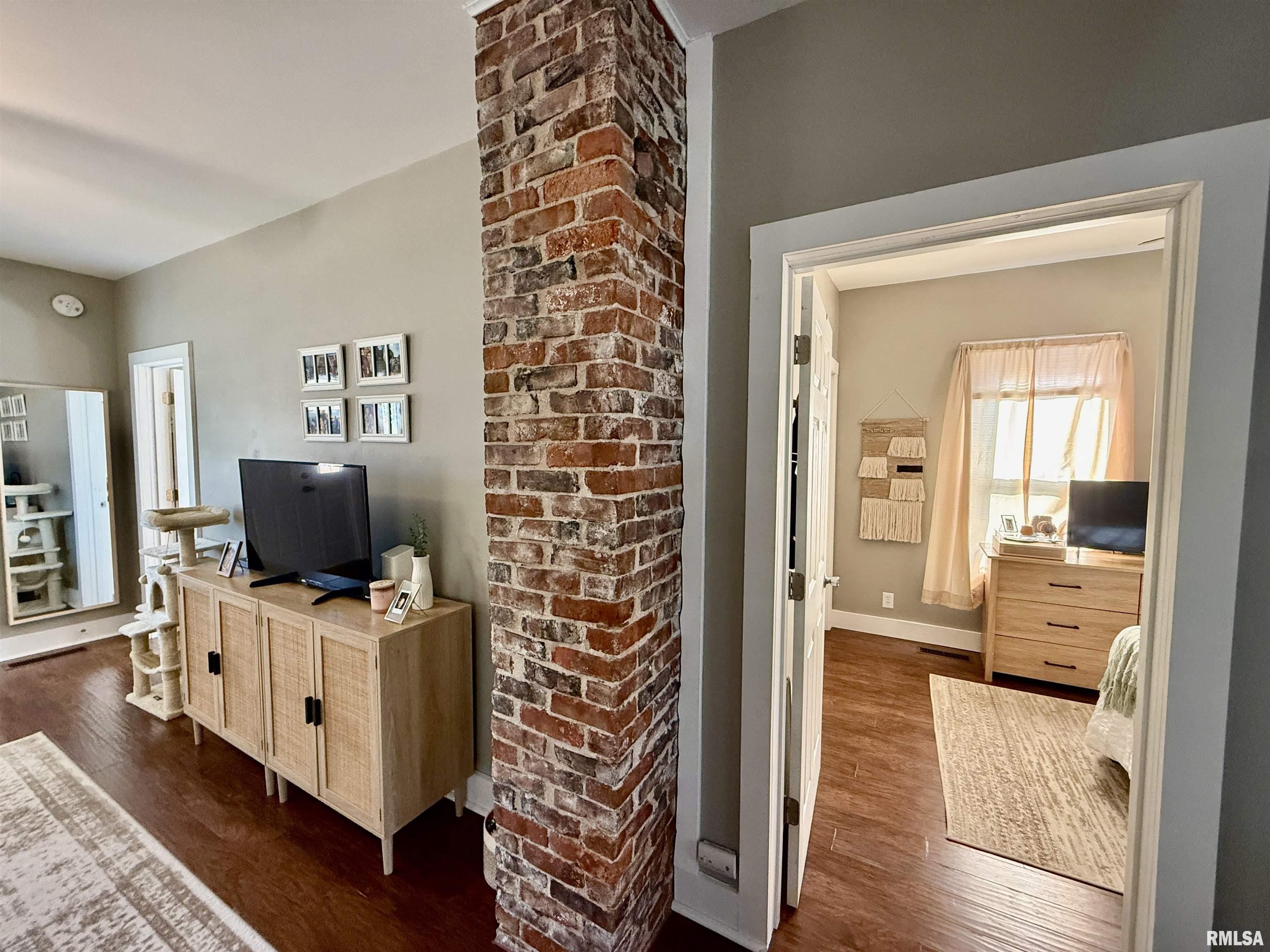 443 Fifer Street Galesburg, IL 61401 - Photo 7 of 27