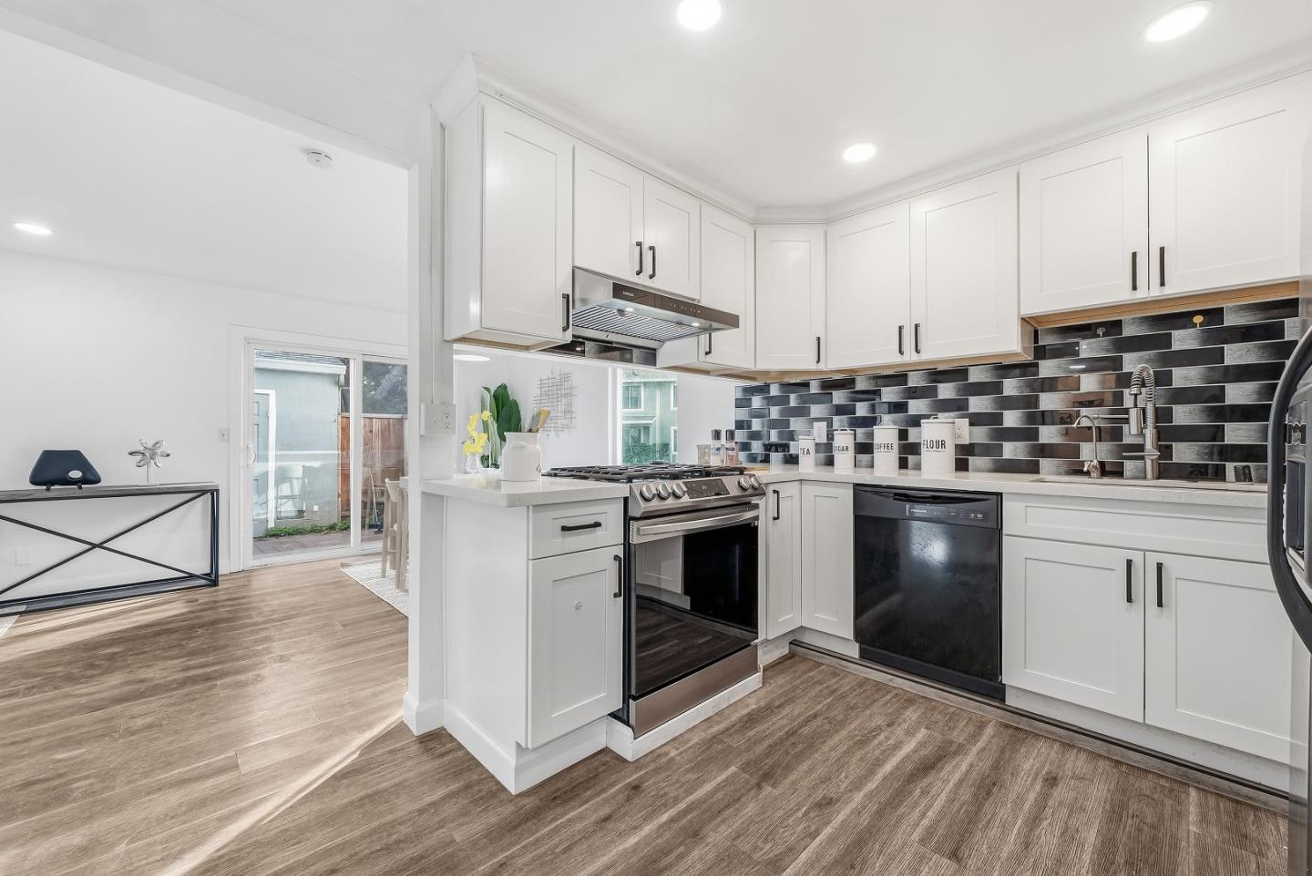 1136 Ribisi Circle San Jose, CA 95131 - Photo 11 of 39