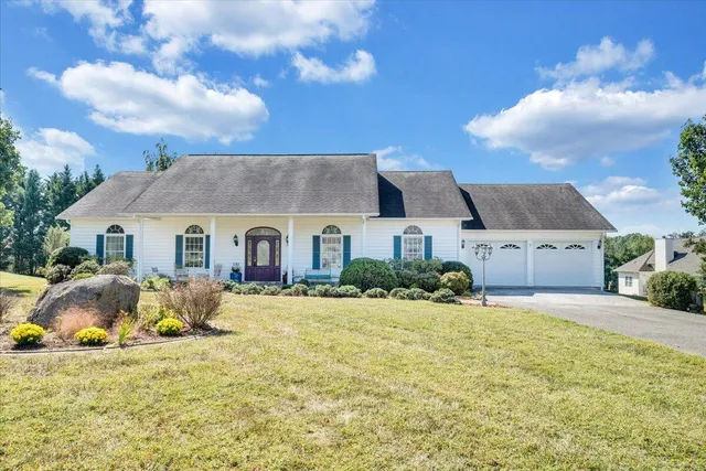 $449,900 | 103 Par 5 Lane, Hardy, VA 24101