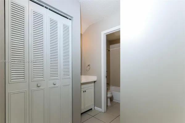 $2,750 | 10404 Oliver Lane, Royal Palm Beach, FL 33411