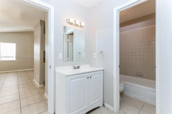 $2,750 | 10404 Oliver Lane, Royal Palm Beach, FL 33411