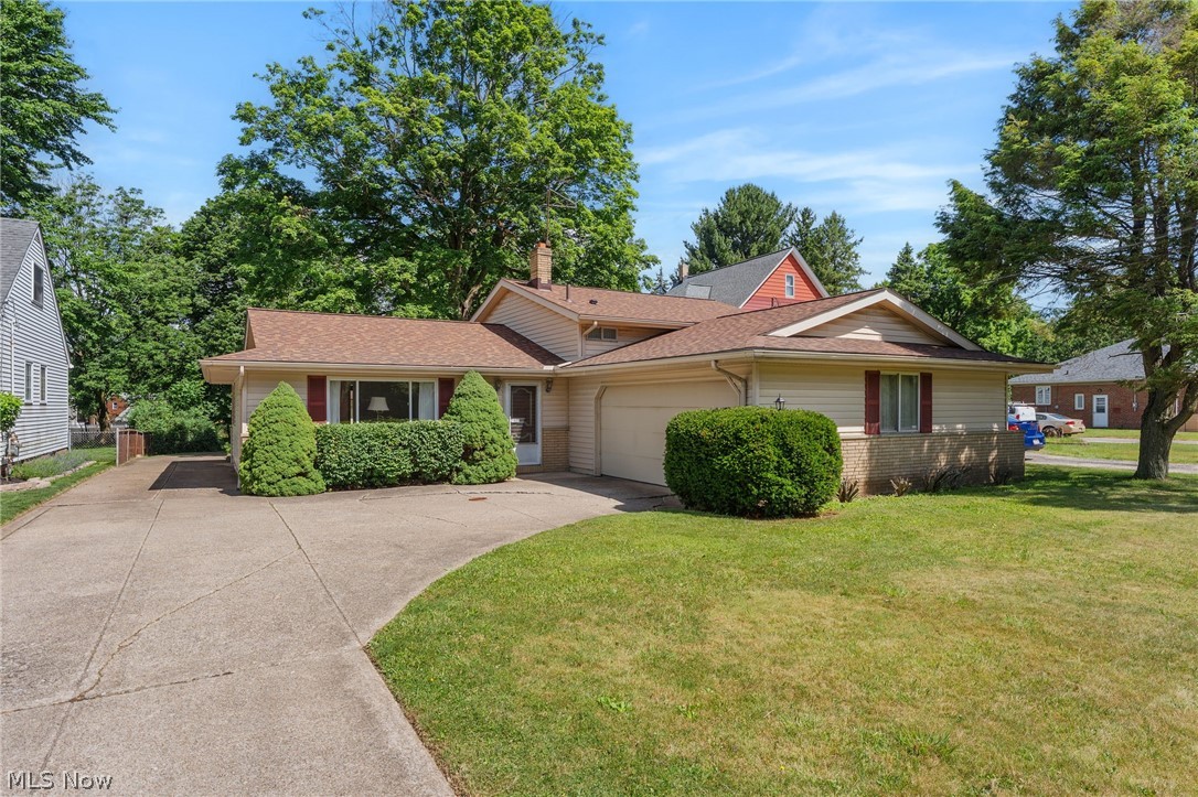 21820 Mastick Road Fairview Park, OH 44126 - Photo 1 of 41 Estate Sale