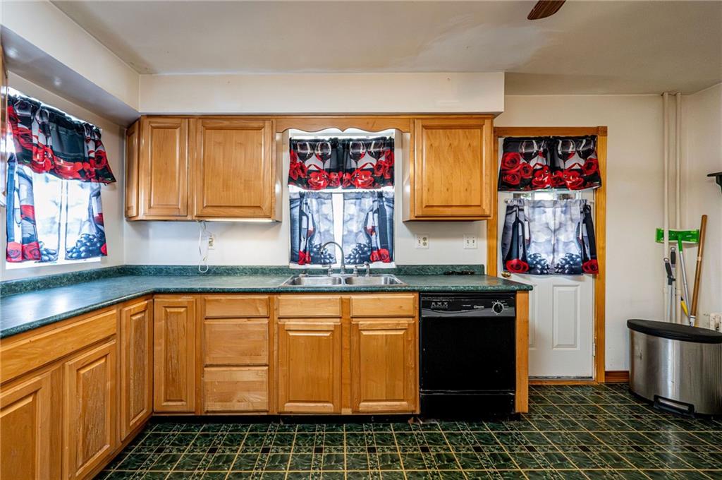 110 Barber Shop Alley Ruffs Dale, PA 15679 - Photo 13 of 49