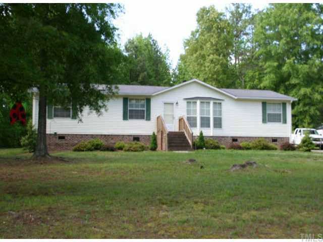 464 Beaver Dam Road Henderson, NC 27537 - Photo 1 of 12 Front view of home