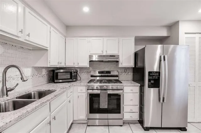 $2,400 | 6413 Wedgewood Trace, Tucker, GA 30084