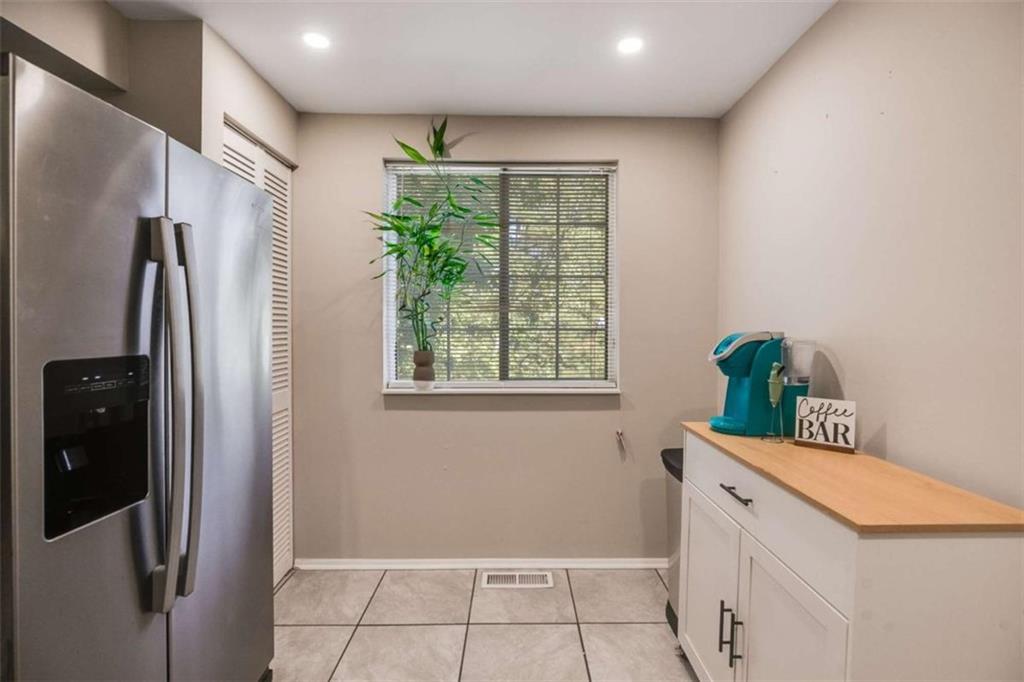 6413 Wedgewood Trace Tucker, GA 30084 - Photo 12 of 30