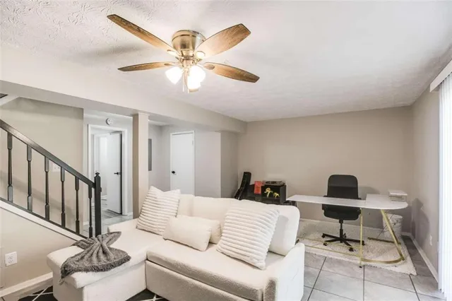 $2,400 | 6413 Wedgewood Trace, Tucker, GA 30084