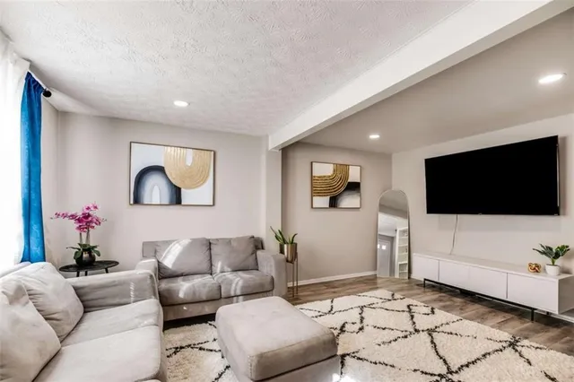 $2,400 | 6413 Wedgewood Trace, Tucker, GA 30084