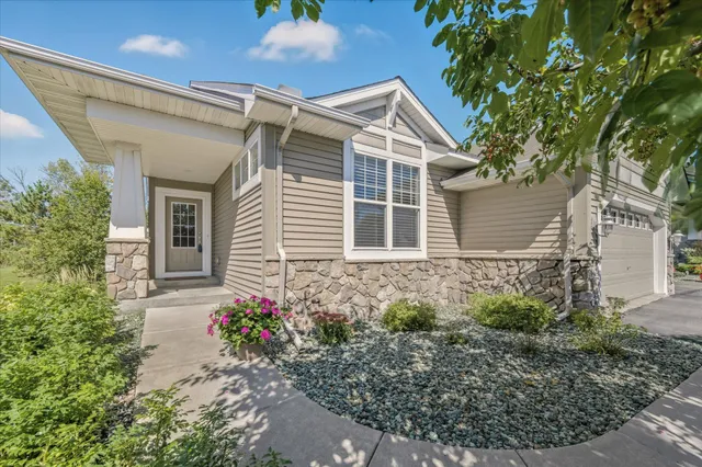 $590,000 | 18624 48th Avenue North, Plymouth, MN 55446