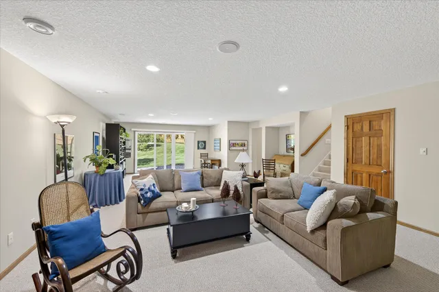 $590,000 | 18624 48th Avenue North, Plymouth, MN 55446