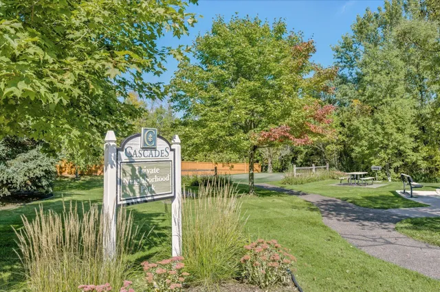 $590,000 | 18624 48th Avenue North, Plymouth, MN 55446