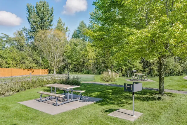 $590,000 | 18624 48th Avenue North, Plymouth, MN 55446