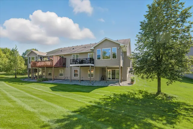 $590,000 | 18624 48th Avenue North, Plymouth, MN 55446