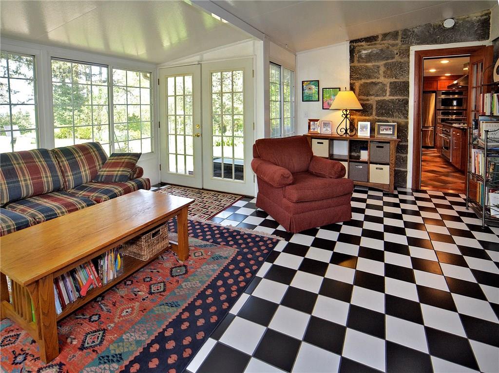 1035 Blackridge Road Pittsburgh, PA 15235 - Photo 9 of 25 Gallery Image 9
