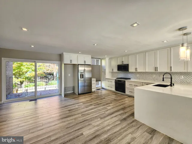 $3,400 | 4939 Oriskany Drive, Annandale, VA 22003