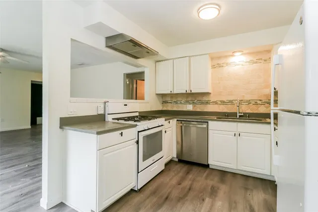 $2,400 | 2803 Cornish Circle, Austin, TX 78745