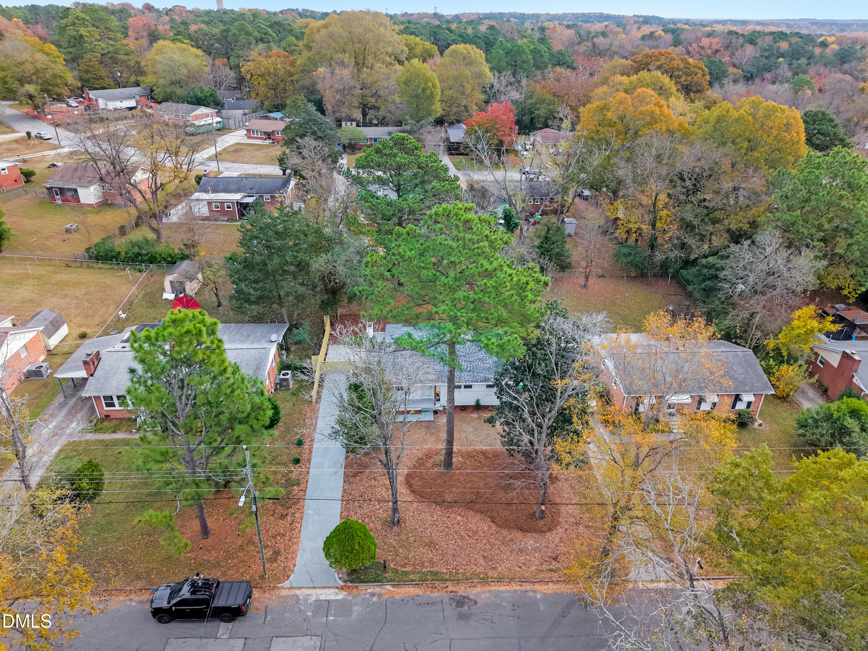 829 Greenwich Street Raleigh, NC 27610 - Photo 31 of 31 DJI_20251113221734_0388_D