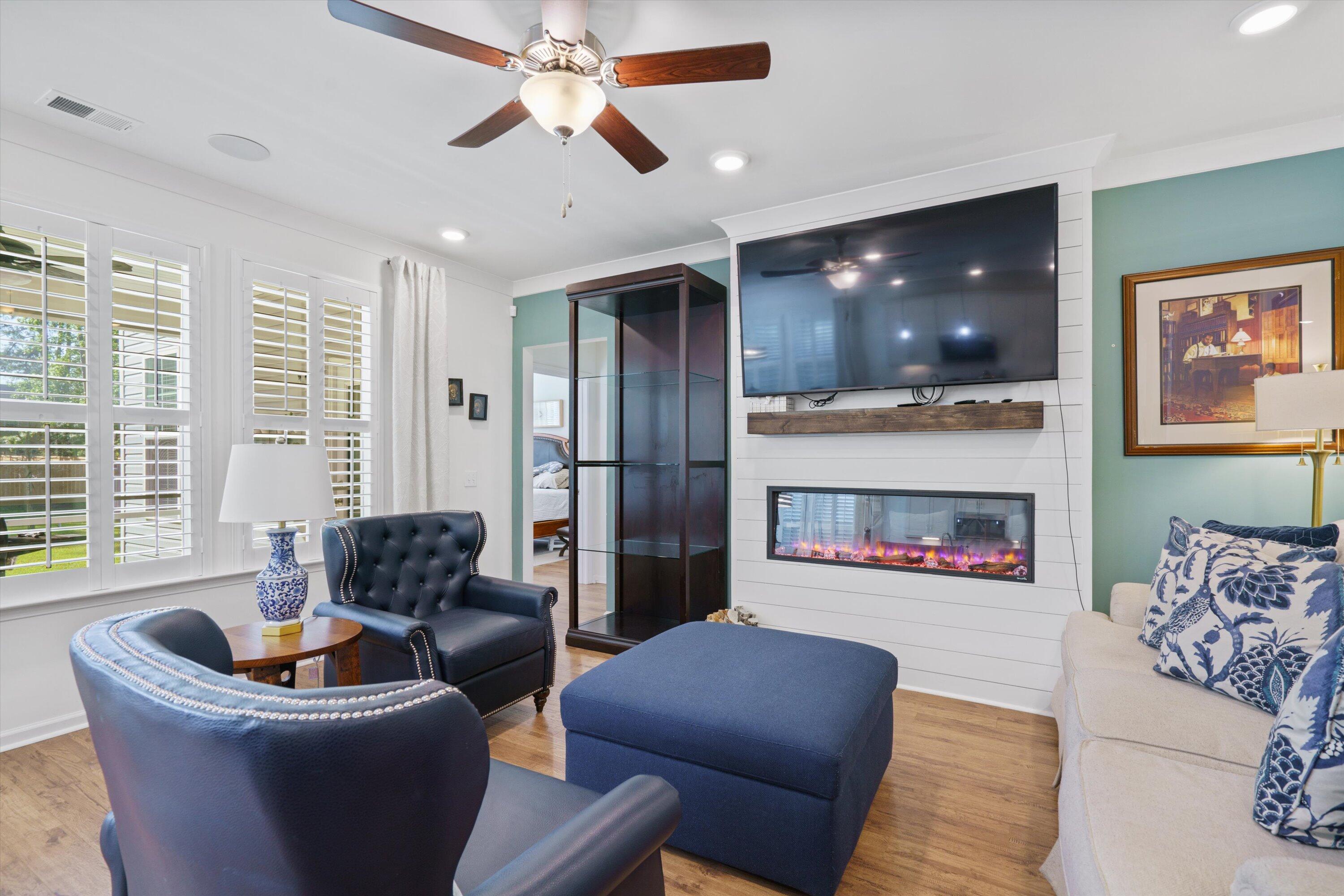 101 Caleb Court Ladson, SC 29456 - Photo 2 of 26 1000000967