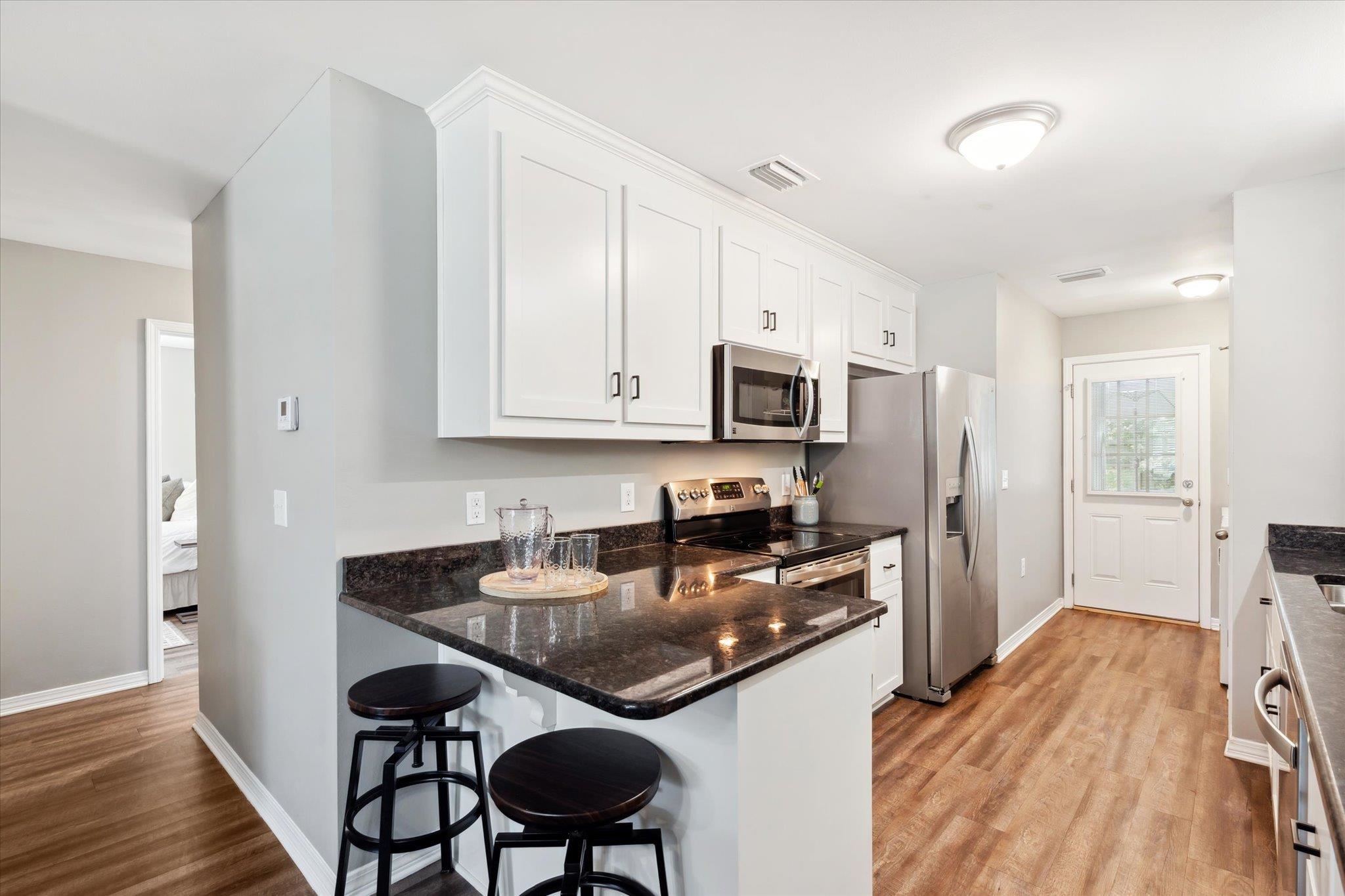 16096 Hoiles Avenue Silverhill, AL 36576 - Photo 3 of 20 Kitchen