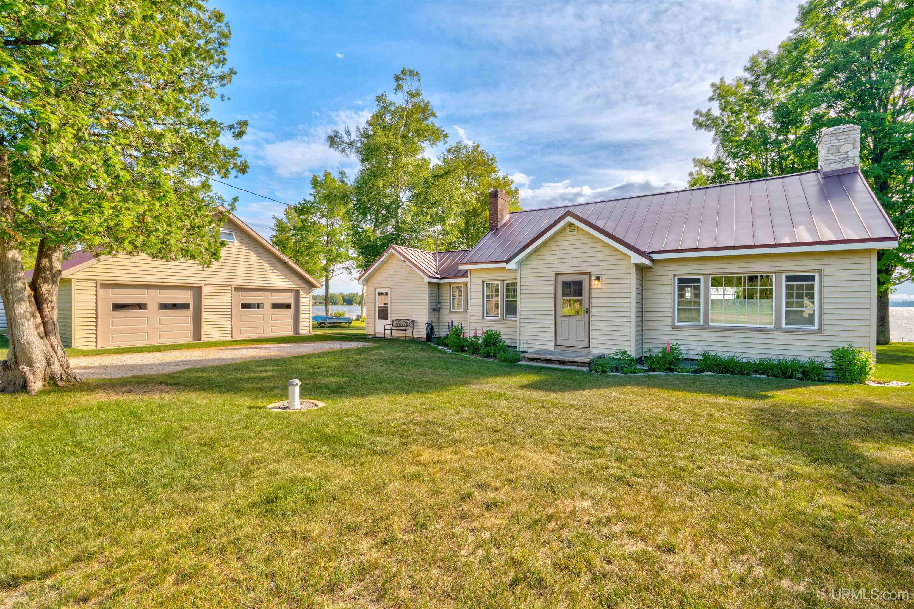 881 East Gulliver Lake Road Gulliver, MI 49840 - Photo 59 of 75