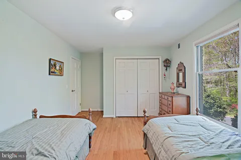 $1,829,000 | 951 Captain Hickory Drive, Great Falls, VA 22066