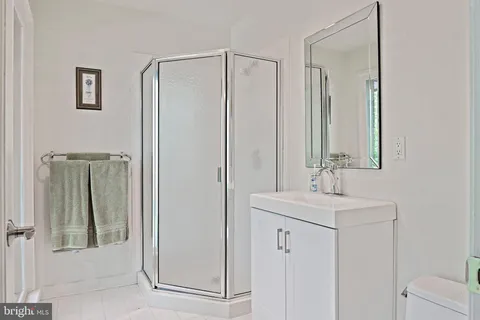 $1,829,000 | 951 Captain Hickory Drive, Great Falls, VA 22066