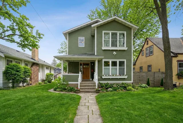 $4,195 | 241 Russell Avenue South, Minneapolis, MN 55405