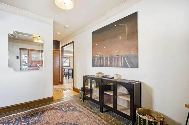 $4,195 | 241 Russell Avenue South, Minneapolis, MN 55405