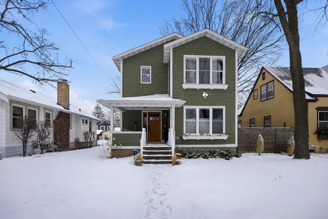 $4,195 | 241 Russell Avenue South, Minneapolis, MN 55405