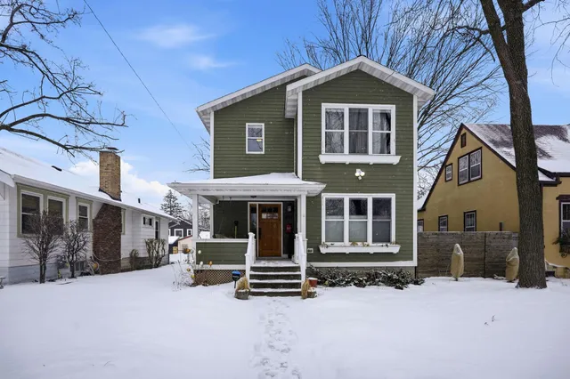 $4,195 | 241 Russell Avenue South, Minneapolis, MN 55405